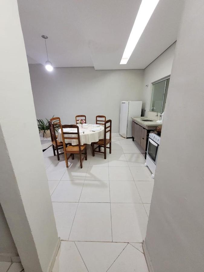Sobrado 6 Amplo E Confortavel Em Condominio Корумба Екстериор снимка