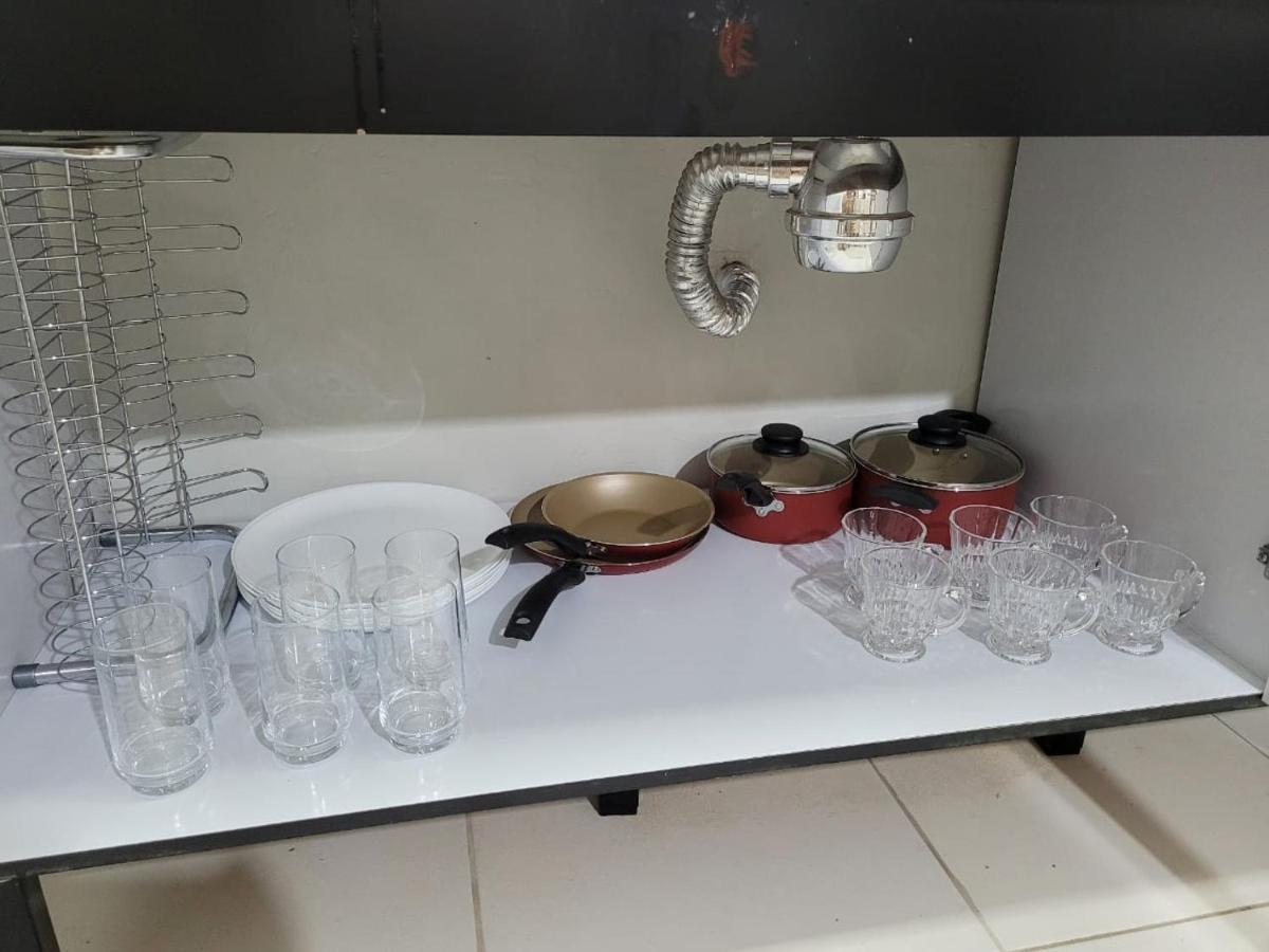 Sobrado 6 Amplo E Confortavel Em Condominio Корумба Екстериор снимка